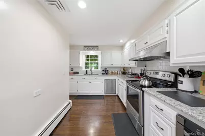 10 Tanyard Lane, Huntington, NY 11743 - Photo 24