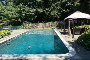 10 Tanyard Ln, Huntington, NY 11743 - Photo 10