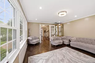 10 Tanyard Ln, Huntington, NY 11743 - Photo 18