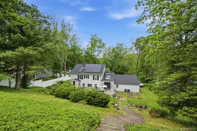 10 Tanyard Lane, Huntington, NY 11743 - Photo 6
