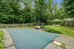 10 Tanyard Ln, Huntington, NY 11743 - Photo 8