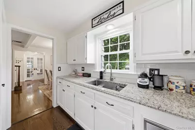 10 Tanyard Lane, Huntington, NY 11743 - Photo 26