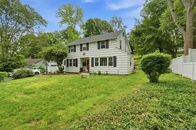 10 Tanyard Lane, Huntington, NY 11743 - Photo 2