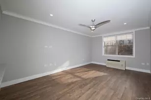 1100 Avalon St, Glen Cove, NY 11542 - Photo 4