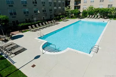 1100 Avalon Street #S1412, Glen Cove, NY 11542 - Photo 2