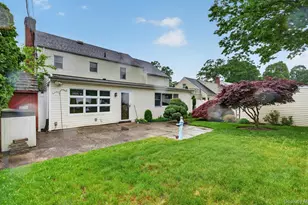 24 Purdue Rd, Glen Cove, NY 11542 - Photo 32