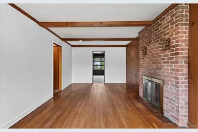24 Purdue Road, Glen Cove, NY 11542 - Photo 10