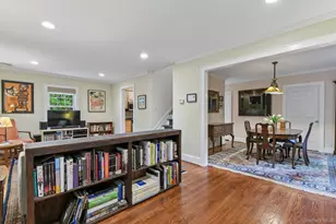 6 Pine Pl, Greenlawn, NY 11740 - Photo 10