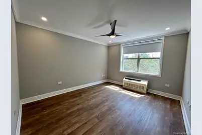 1100 Avalon Street #S1421, Glen Cove, NY 11542 - Photo 8