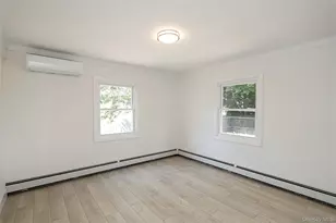 12 Garland Ln, Westbury, NY 11590 - Photo 12
