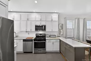 2919 Wellman Ave, Bronx, NY 10461 - Photo 16