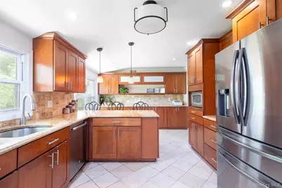 24 Sheldrake Place, New Rochelle, NY 10804 - Photo 6