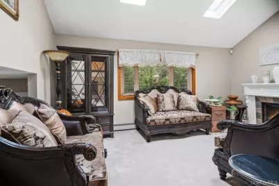 48 Lawrence Avenue, Holbrook, NY 11741 - Photo 8