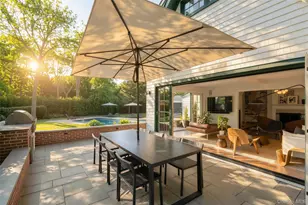 91 E Tiana Rd, Hampton Bays, NY 11946 - Photo 4