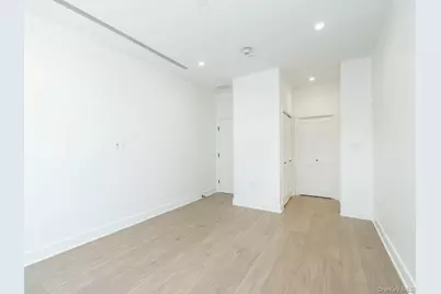 24 Lumber Road #3, Roslyn, NY 11576 - Photo 16