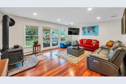 75 Elm Avenue, Smithtown, NY 11787 - Photo 14