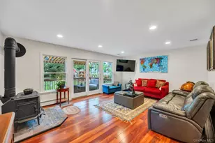 75 Elm Ave, Smithtown, NY 11787 - Photo 14