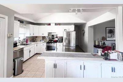 36 2nd Avenue, East Rockaway, NY 11518 - Photo 4