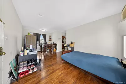 76-14 69th Road, Middle Village, NY 11379 - Photo 8