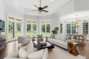 1960 Midlane S, Syosset, NY 11791 - Photo 10
