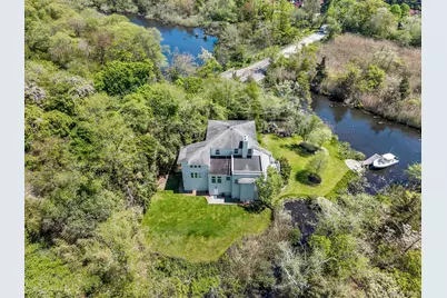 238 Beaver Dam Road, Brookhaven, NY 11719 - Photo 2