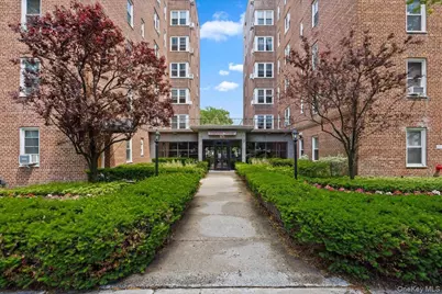 625 Gramatan Avenue #5O, Mount Vernon, NY 10552 - Photo 1