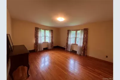 4 Beach Road #2nd floor unit, Glen Spey, NY 12737 - Photo 12