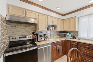 51 Peter Way, Kiamesha Lake, NY 12751 - Photo 8