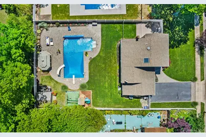 939 Manor Lane, Bay Shore, NY 11706 - Photo 4