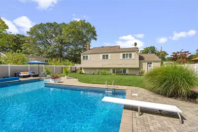 939 Manor Lane, Bay Shore, NY 11706 - Photo 36