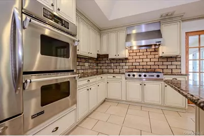 4 Lower Drive, Huntington, NY 11743 - Photo 10