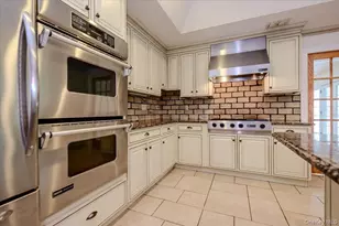 4 Lower Dr, Huntington, NY 11743 - Photo 10