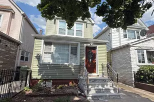 104-31 113th St, Richmond Hill, NY 11419 - Photo 2