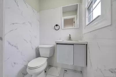209 N Grove Street, Valley Stream, NY 11580 - Photo 16