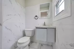 209 N Grove St, Valley Stream, NY 11580 - Photo 16