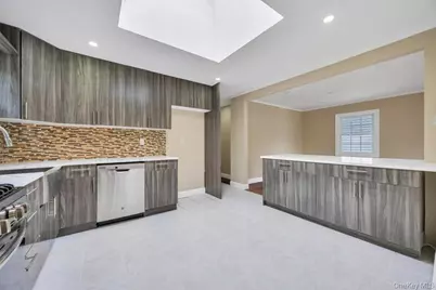 [Address not provided], Valley Stream, NY 11580 - Photo 10
