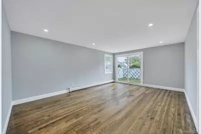 209 N Grove Street, Valley Stream, NY 11580 - Photo 24
