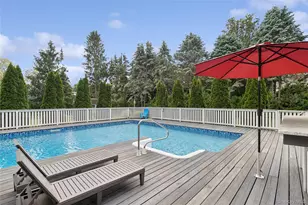 7 Eileen Cir, Jamesport, NY 11947 - Photo 12
