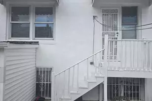 89-81 217th St, Queens Village, NY 11427 - Photo 18