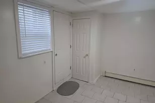 89-81 217th St, Queens Village, NY 11427 - Photo 16