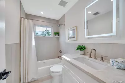 124 North Drive, Massapequa, NY 11758 - Photo 30