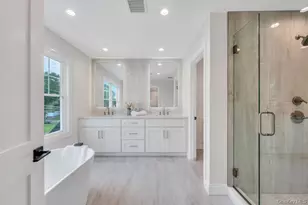 124 North Dr, Massapequa, NY 11758 - Photo 22
