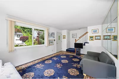 30 Greenvale Circle, White Plains, NY 10607 - Photo 14