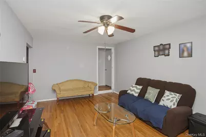 503 S 12th Street, New Hyde Park, NY 11040 - Photo 2