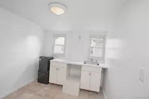 503 S 12th St, New Hyde Park, NY 11040 - Photo 8
