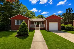 28 Jonas Blvd, Centereach, NY 11720 - Photo 2