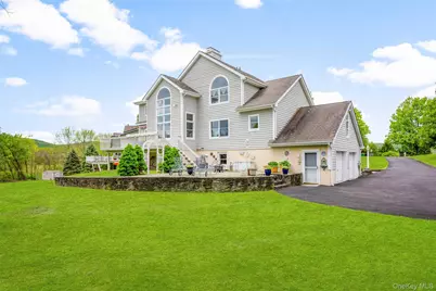 40 Burts Path, Hopewell Junction, NY 12533 - Photo 6