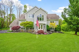 40 Burts Path, Hopewell Junction, NY 12533 - Photo 4