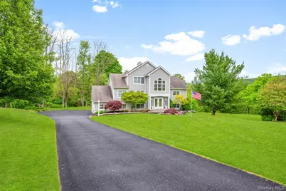 40 Burts Path, Hopewell Junction, NY 12533 - Photo 2