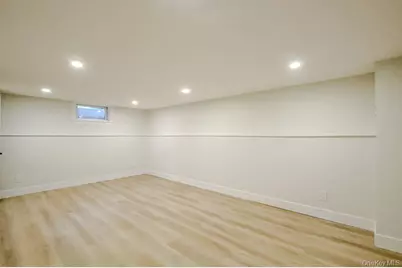 1011 Parkway Place, Peekskill, NY 10566 - Photo 16
